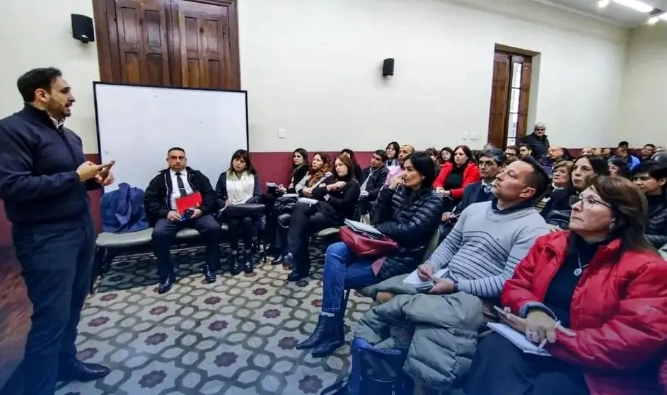 Capacitaron a líderes educativos sobre ciudadanía digital