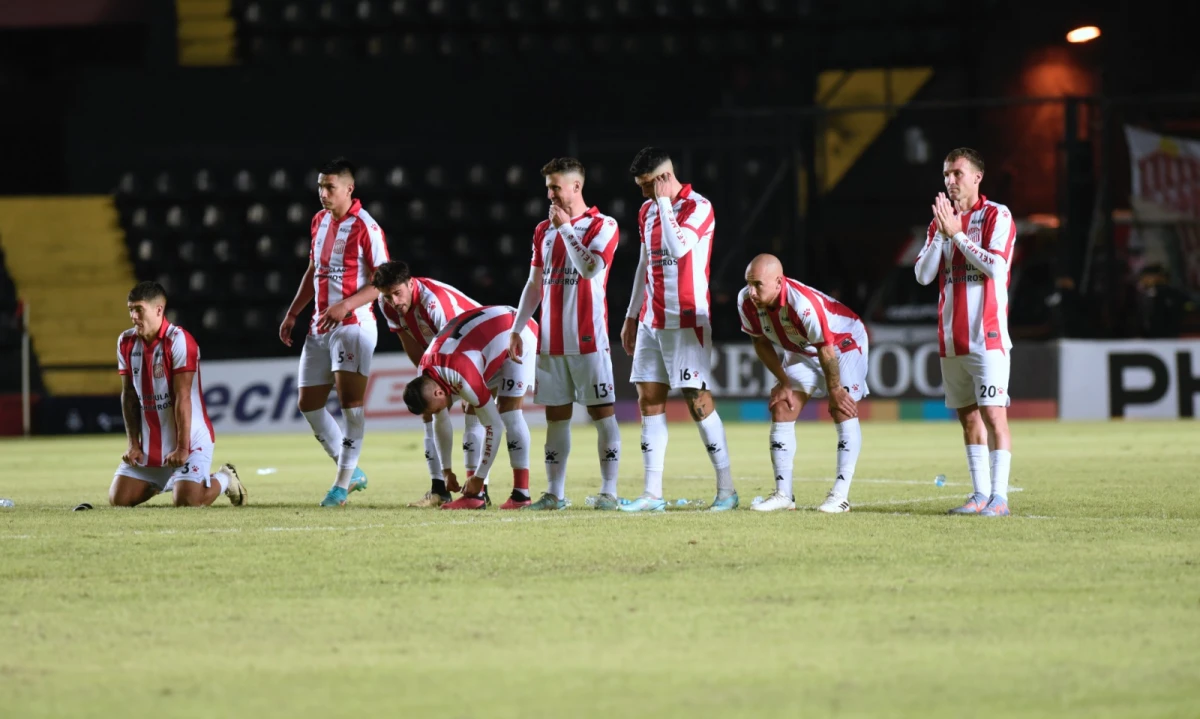 TROPIEZO. San Martín de Tucumán quedó eliminado de la Copa Argentina.  