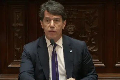 ¿Cambios en el Gabinete?: Milei ignoró a Nicolás Posse a la salida de la catedral porteña