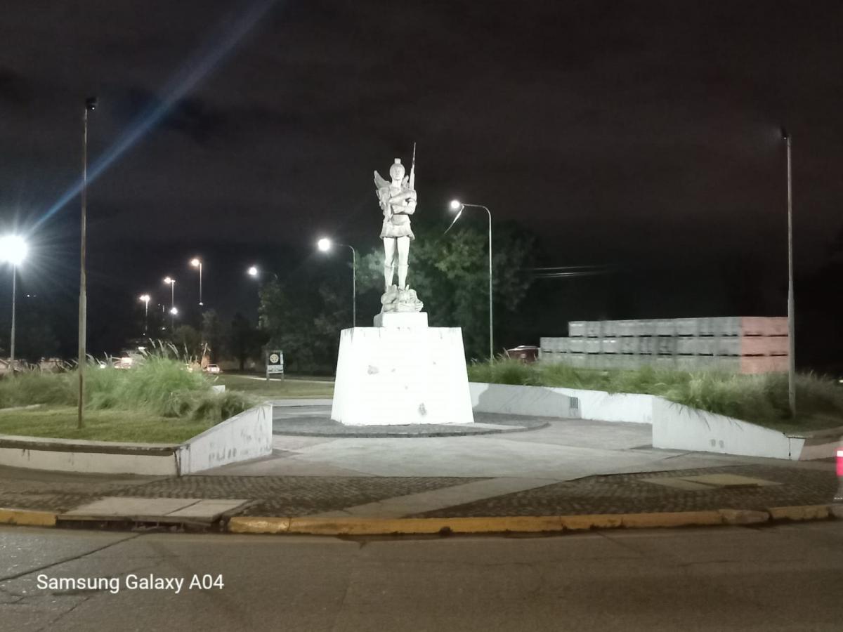  EN EL ACCESO ESTE. Se restaurará la escultura de San Miguel Arcángel. 