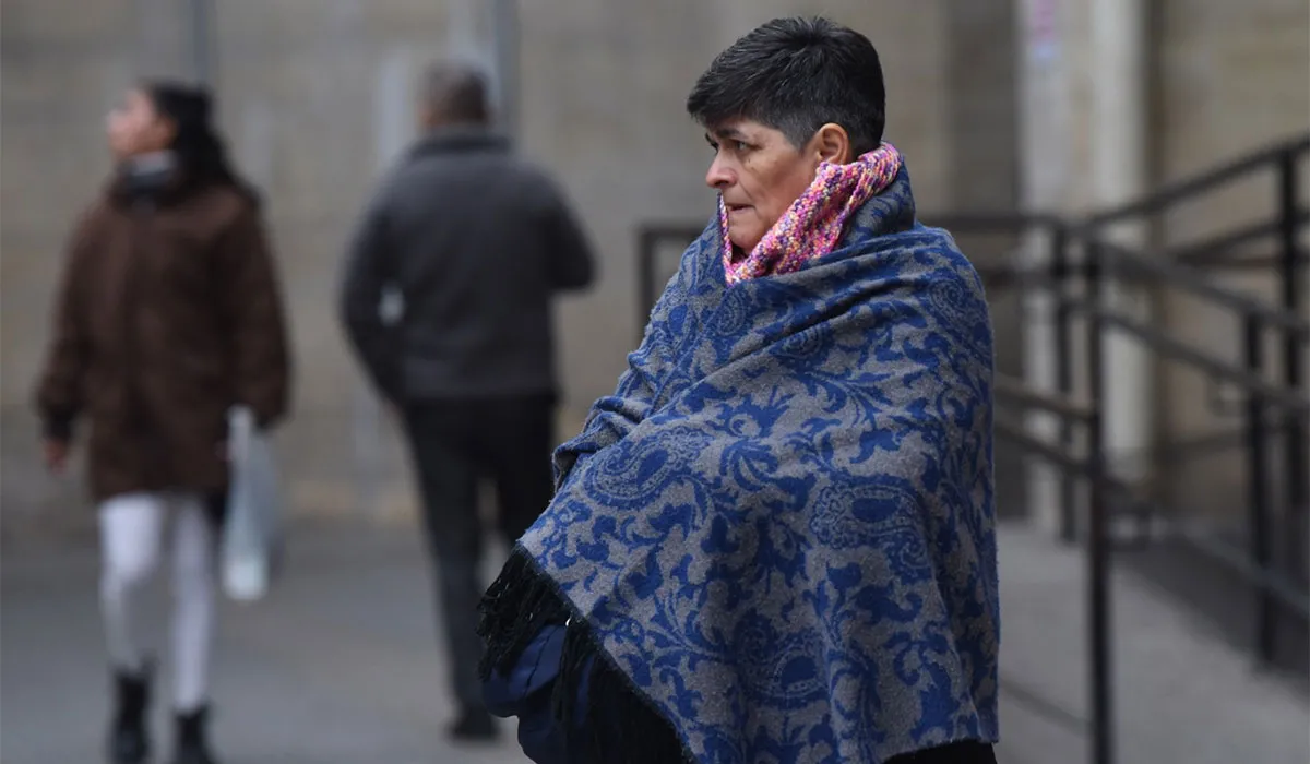 FRESCO. El SMN anticipa algo de sol para el mediodía y una máxima de apenas 14 °C.