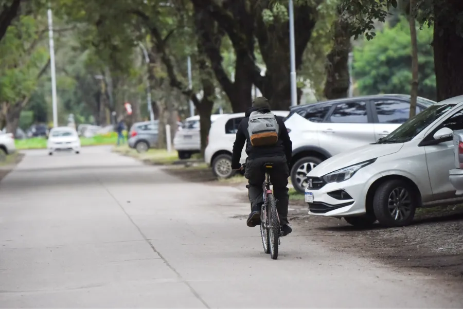 UNA PRÁCTICA RESISTIDA. A pesar de que los beneficios son muchos, la bicicleta aún no se consolida como una alternativa sólida entre los estudiantes. 