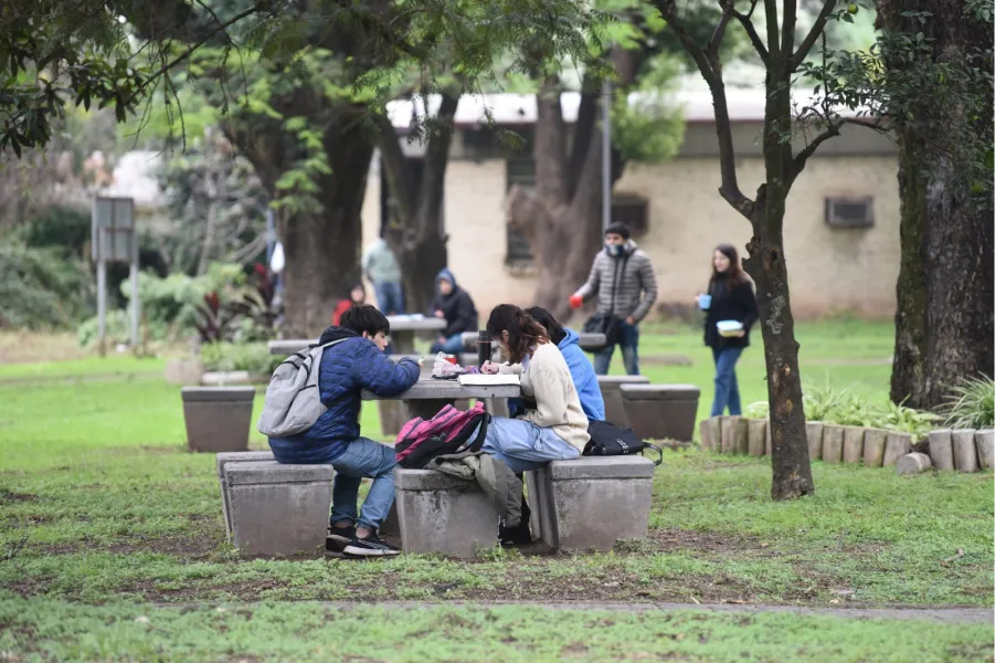 DE LA FACET A SALERNO. La Facultad de Ciencias Exactas y Tecnología brindará diez becas para estudiantes de ingeniería. 