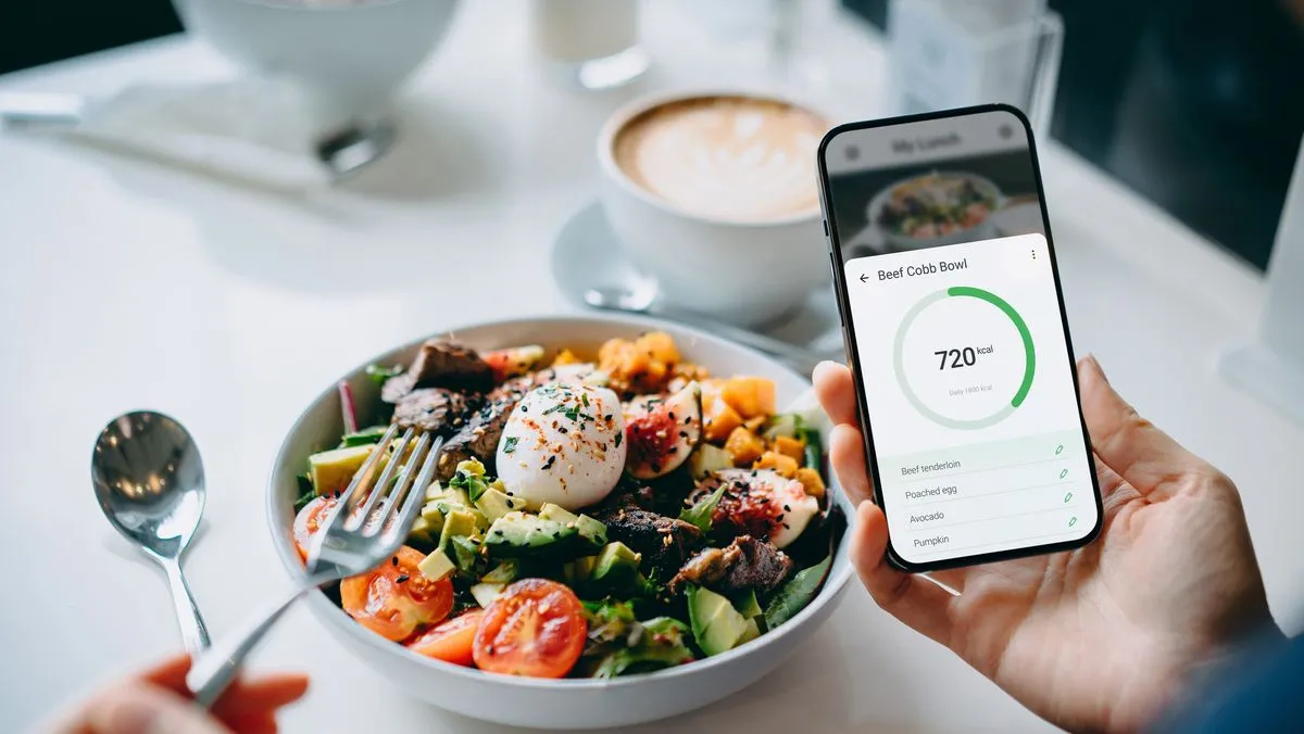 El déficit calórico, la forma en que nuestro cuerpo baja de peso. 