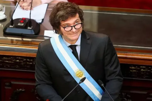 Javier Milei respaldó a Sandra Pettovello: Le sacó la careta al peronismo