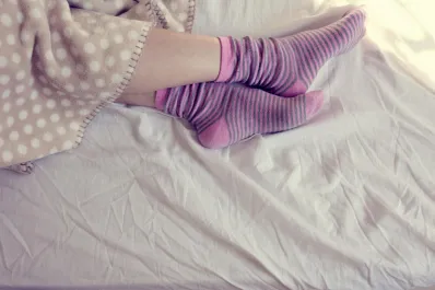 ¿Usás medias para dormir? Esto dice la ciencia sobre tu forma de ser