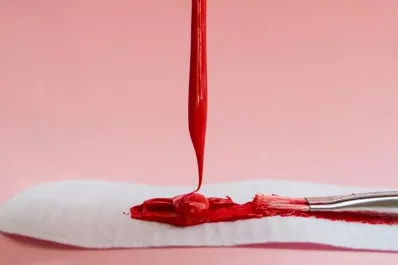 ¿Puede la menstruación indicar cáncer de ovario? Síntomas a tener en cuenta