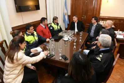Paritarias: el Gobierno dialogó con representantes de la Policía de Tucumán