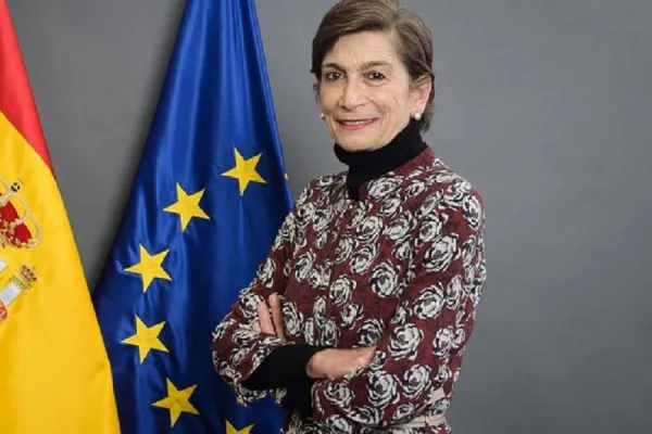 La embajadora de España se fue de Argentina por el conflicto entre Javier Milei y Pedro Sánchez
