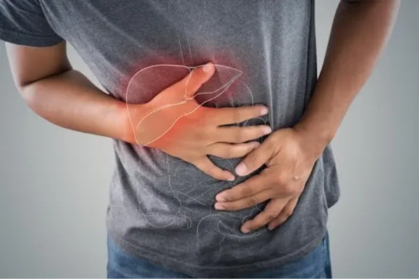 Cirrosis: cuál es la bebida alcohólica que hace más daño al hígado y afecta principalmente a los jóvenes