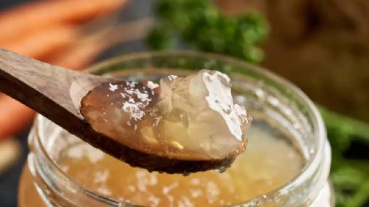 Cómo preparar y tomar la gelatina sin sabor para prevenir la flacidez y dolores articulares