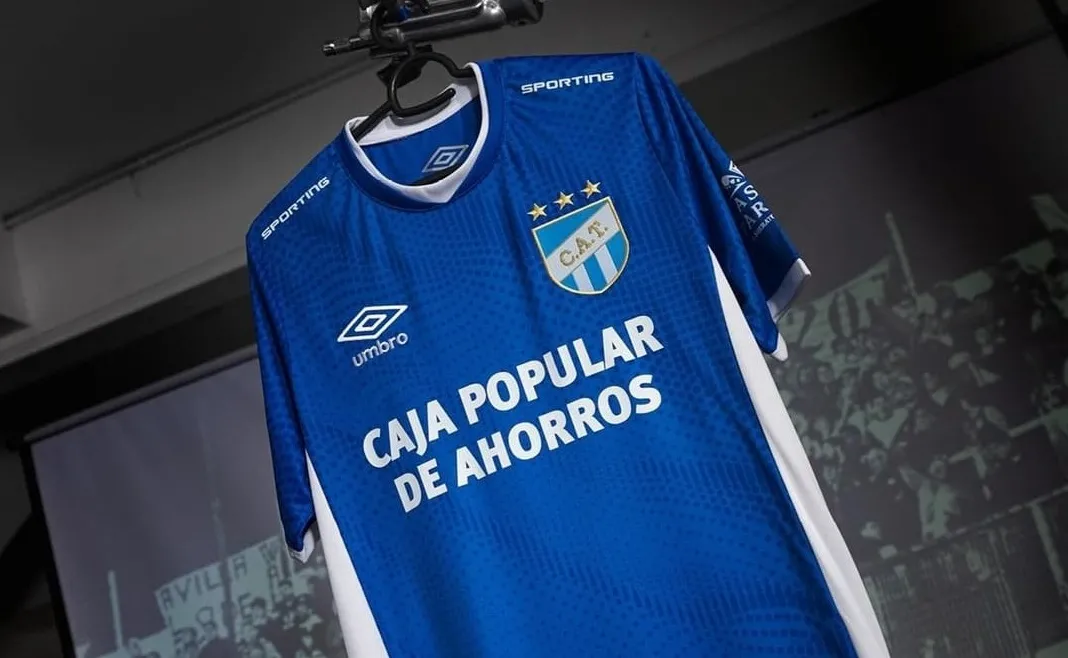 NUEVO DISEÑO. Este será el modelo que utilizará Atlético Tucumán cuando reciba el lunes a Platense en el José Fierro.