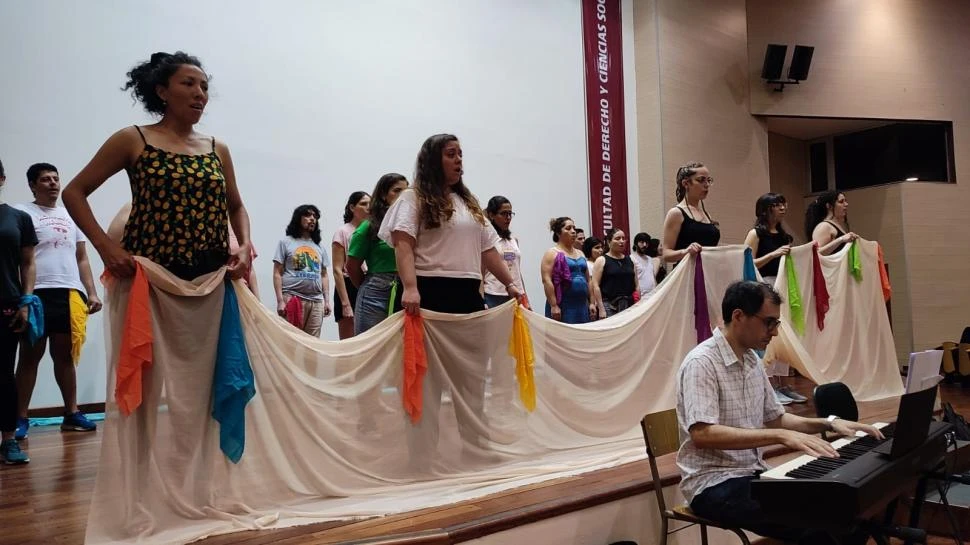 “MUJERES ARGENTINAS”. Concierto del Coro de la Facultad de Medicina.