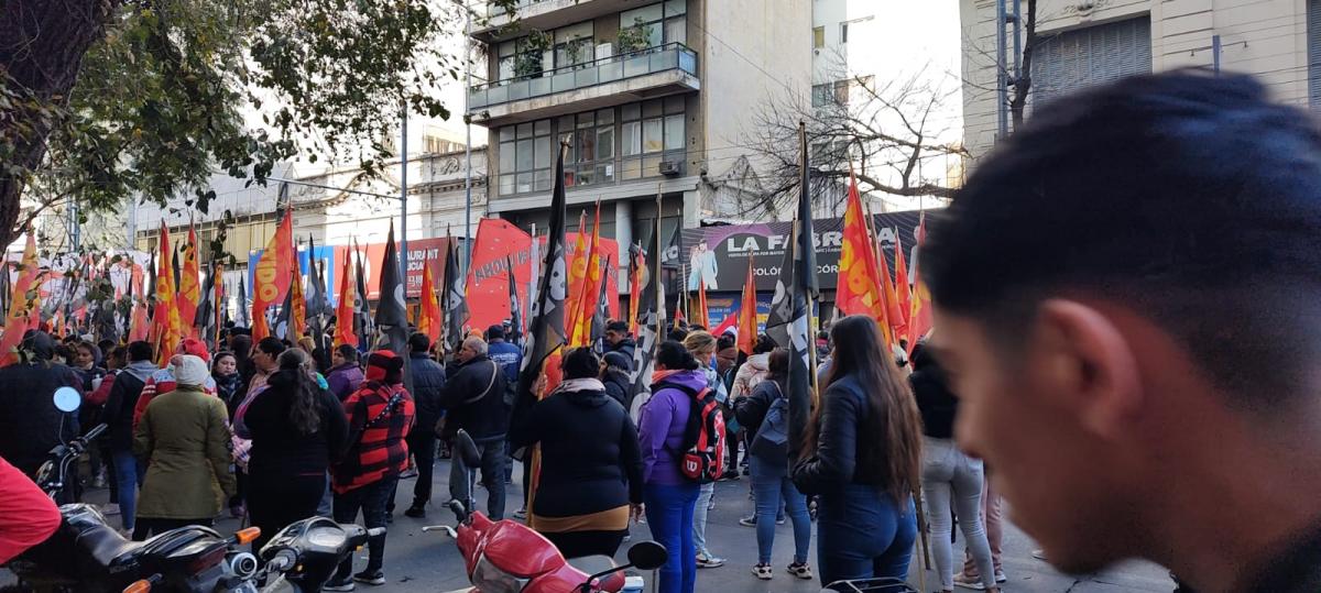 LA GACETA en Córdoba: las dos caras del acto que encabezó Milei