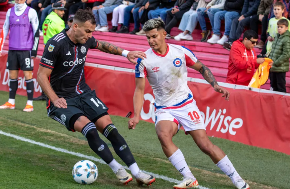 La chicana de Argentinos Juniors a González Pirez tras la derrota de River: “Golazo por arriba”