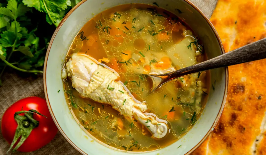 Caldo de pollo
