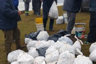 Después del escándalo en las redes sociales, frenaron los concursos y restringen la pesca en El Cadillal