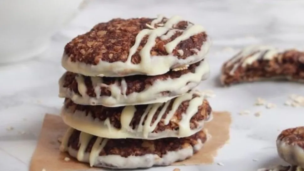 Bocaditos fit de avena y chocolate: facilísimo y sin horno 