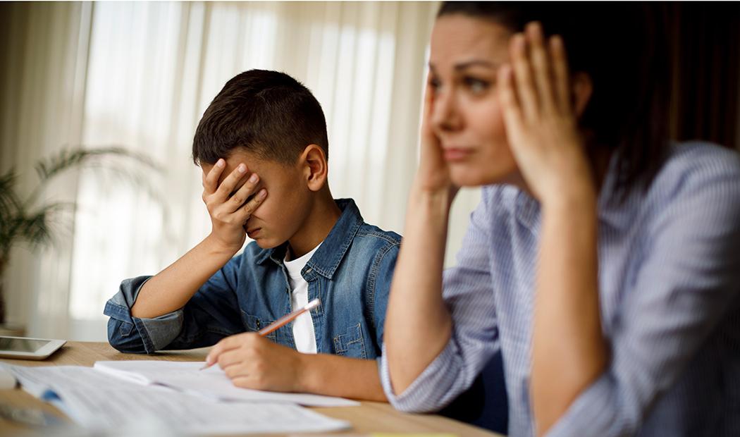 El estrés de que los más pequeños vuelvan a la escuela puede provocar estos sueños. 