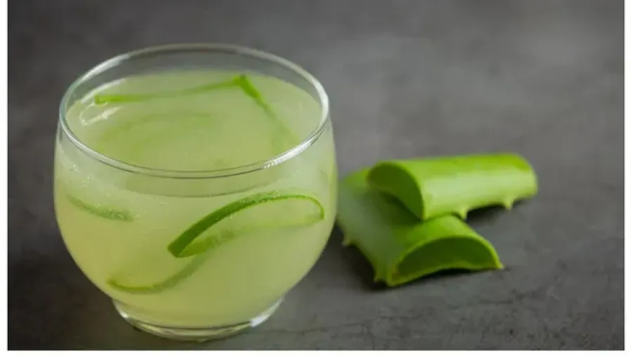 Cuáles son los beneficios de tomar jugo de limón con aloe vera, según una especialista