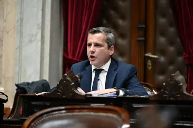 Campero: Un directivo de YPF cobra 70 palos; y un jubilado, $ 200.000