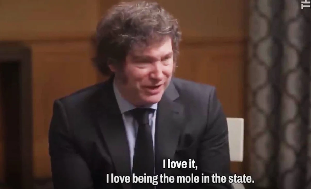 El presidente Javier Milei en una entrevista en Estados Unidos