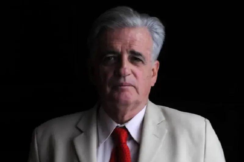 Adolfo Colombres