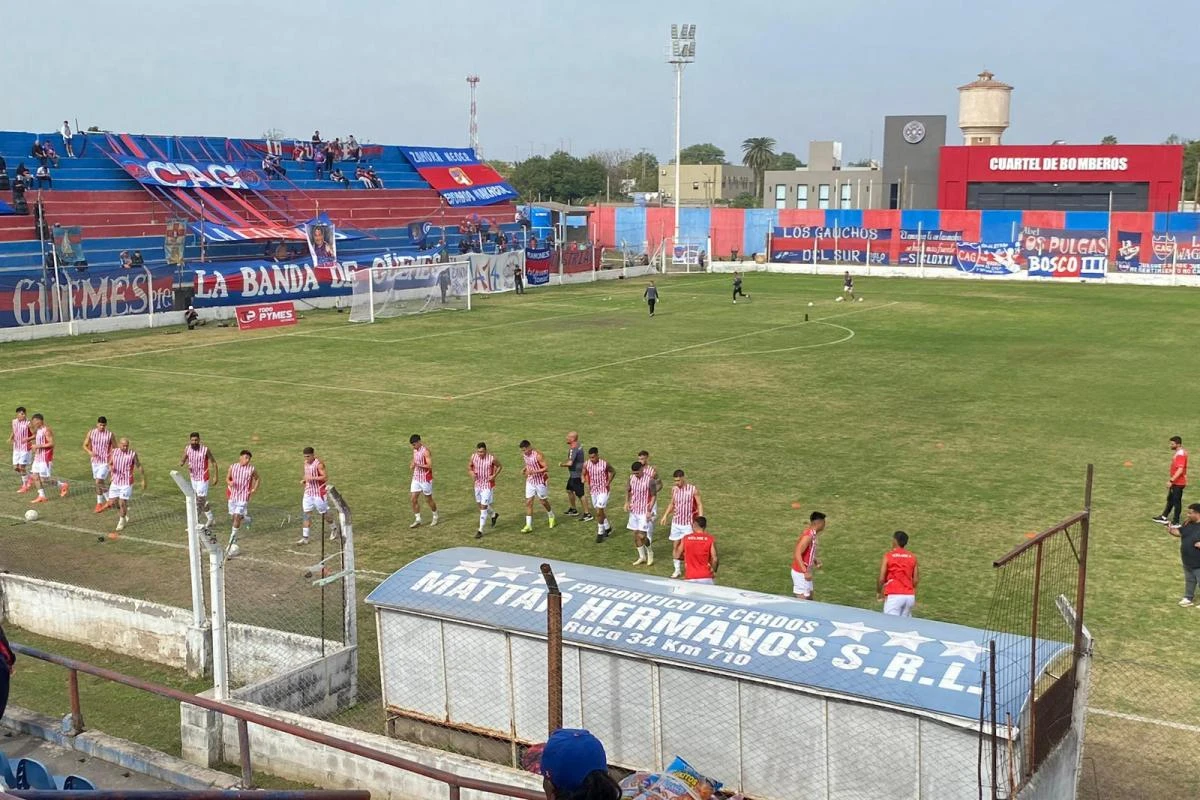 Calentamiento de los jugadores de San Martín