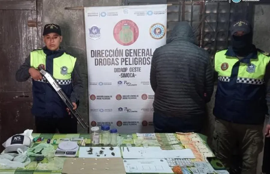 Desbaratan dos kioscos de venta de drogas