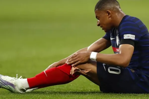 Preocupación en Francia: ¿Mbappé se pierde la Eurocopa?