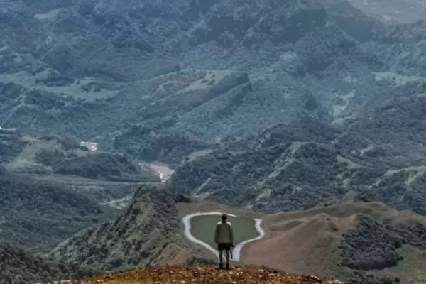 Vacaciones de invierno 2024: conocé la misteriosa laguna escondida entre los cerros jujeños