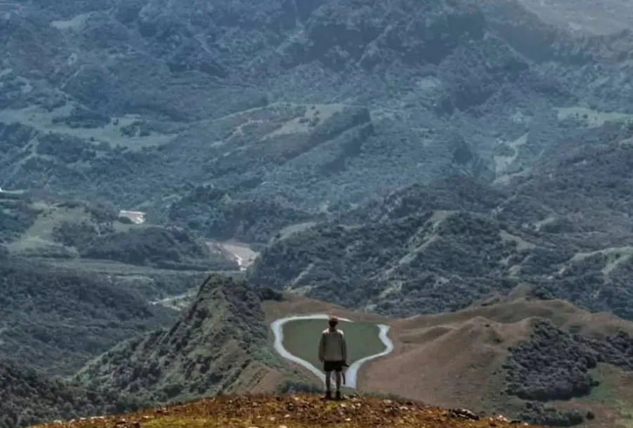 Vacaciones de invierno 2024: conocé la misteriosa laguna escondida entre los cerros jujeños