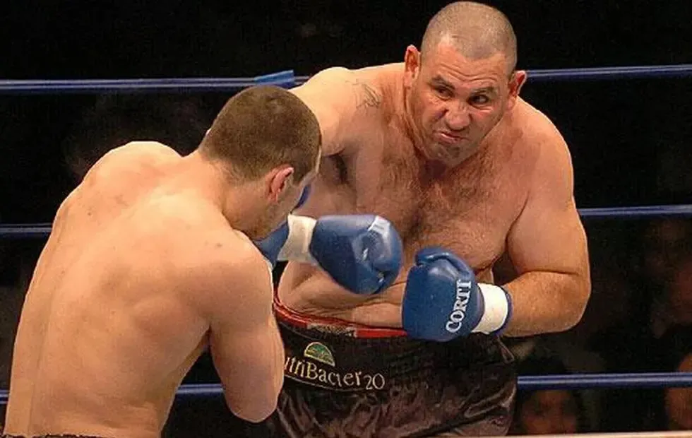 La Mole Moli luchará en Juan Bautista Alberdi.