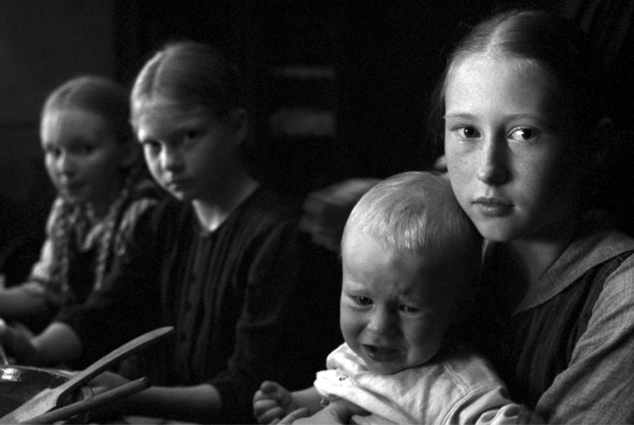 The White Ribbon de Michael Haneke, lanzada en 2009. CAPTURA DE PANTALLA.