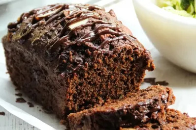 Budín de chocolate y nuez sin harina ni manteca: un postre esponjoso, rico y saludable