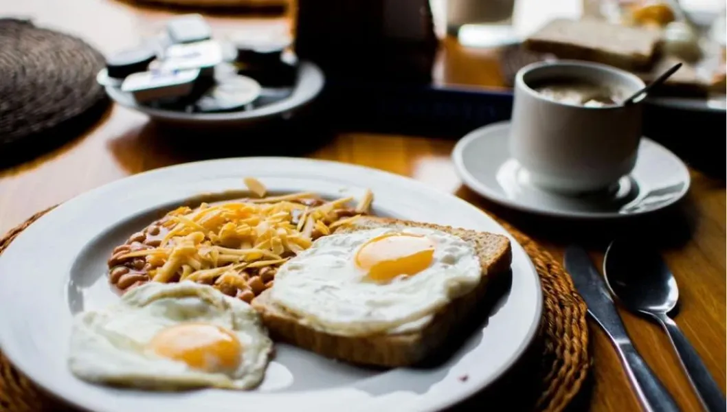 A qué hora comer huevos para desarrollar la masa muscular