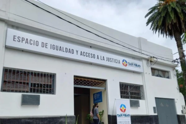 Los Centros de Acceso a la Justicia están en la mira