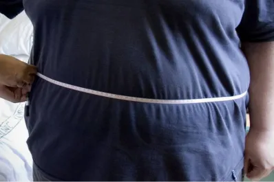 Estos tipos de cáncer están vinculados al sobrepeso: ¿por qué conviene bajar de peso?