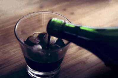 Cuáles son los beneficios de tomar fernet, la bebida protagonista de cada invierno