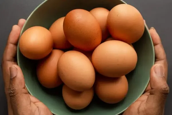 ¿Qué le pasa a nuestros ojos si comemos huevos todos los días?