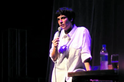 Stand up: “Todo lo que no está bien” acerca historias para reírse y pensar