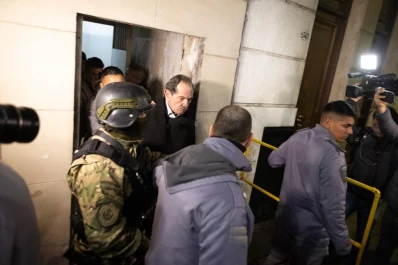 José Alperovich es inocente y la prisión preventiva es un ensañamiento