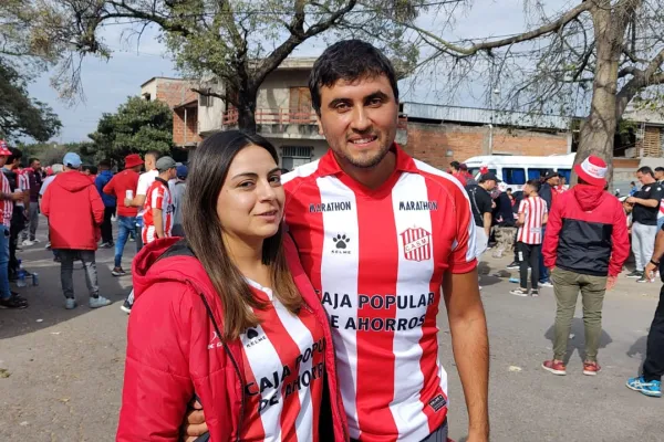 Nació en una familia hincha de Atlético Tucumán pero su pareja hizo que se enamore de San Martín