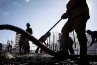 Desigualdad, informalidad laboral e inflación: las “trampas” que impiden salir de la pobreza en Argentina