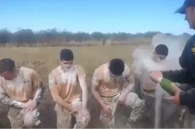 Bautismo brutal: arrojaron cal viva a 35 soldados y varios sufrieron graves quemaduras