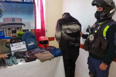 Tafí Viejo: detuvieron a un “rompe vidrio” y recuperaron una mochila que había robado