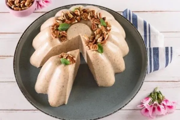 Gelatina de nuez con queso, rica en proteínas que fortalece los huesos
