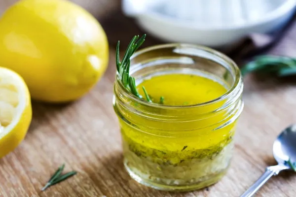 ¿Cómo consumir el limón para disminuir los niveles de azúcar en sangre?