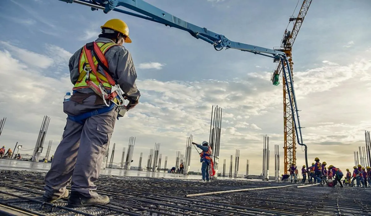 CONSTRUCCIÓN. Bajó la venta de insumos.