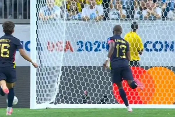 ¿Suerte del campeón? La insólita definición de Enner Valencia en el penal que falló frente a Argentina